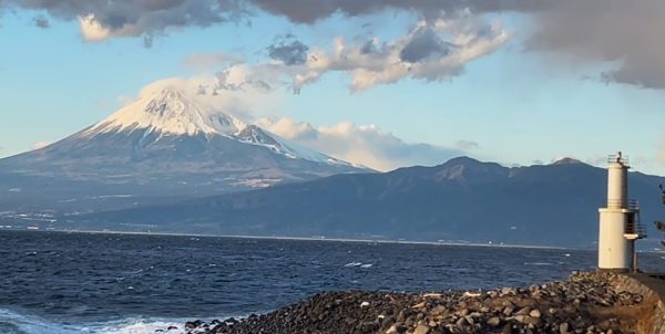 西伊豆の戸田から見る富士山